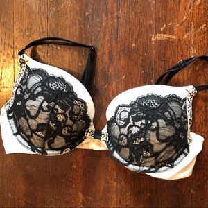 Victoria’s Secret Very Sexy Push-up Bra